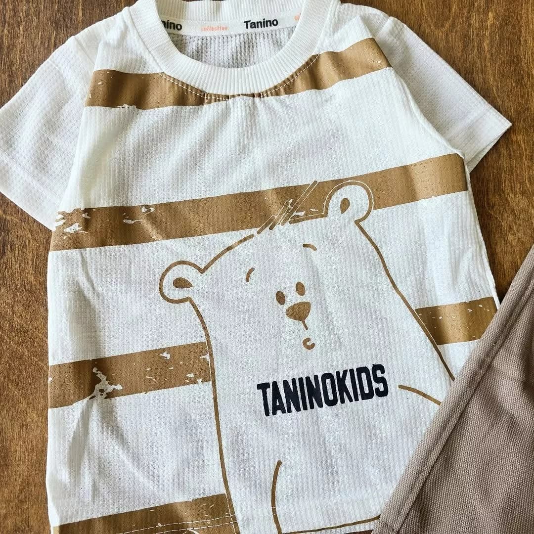 تیشرت شلوارک بیسکویتی کتان خرس راه راه Taninokids کد ۴۹۰۹ — تصویر ۲