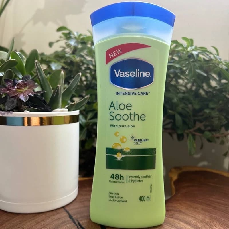 لوسیون بدن وازلین 400 میل مدل aloe fresh