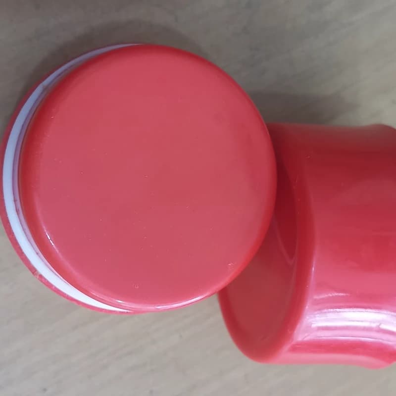 کرم لک پوست و شفاف کننده