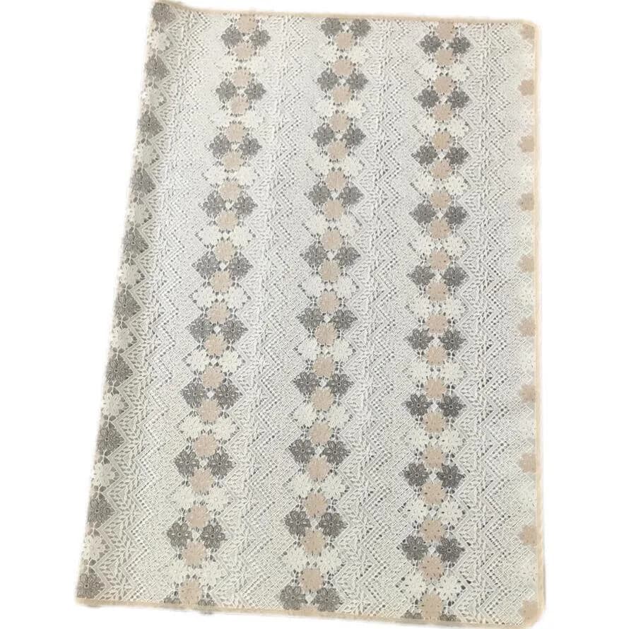 سفره 12 نفره مدل رویال طرح گیپور کد 015 سایز 250*140 سانتی متر — تصویر ۵