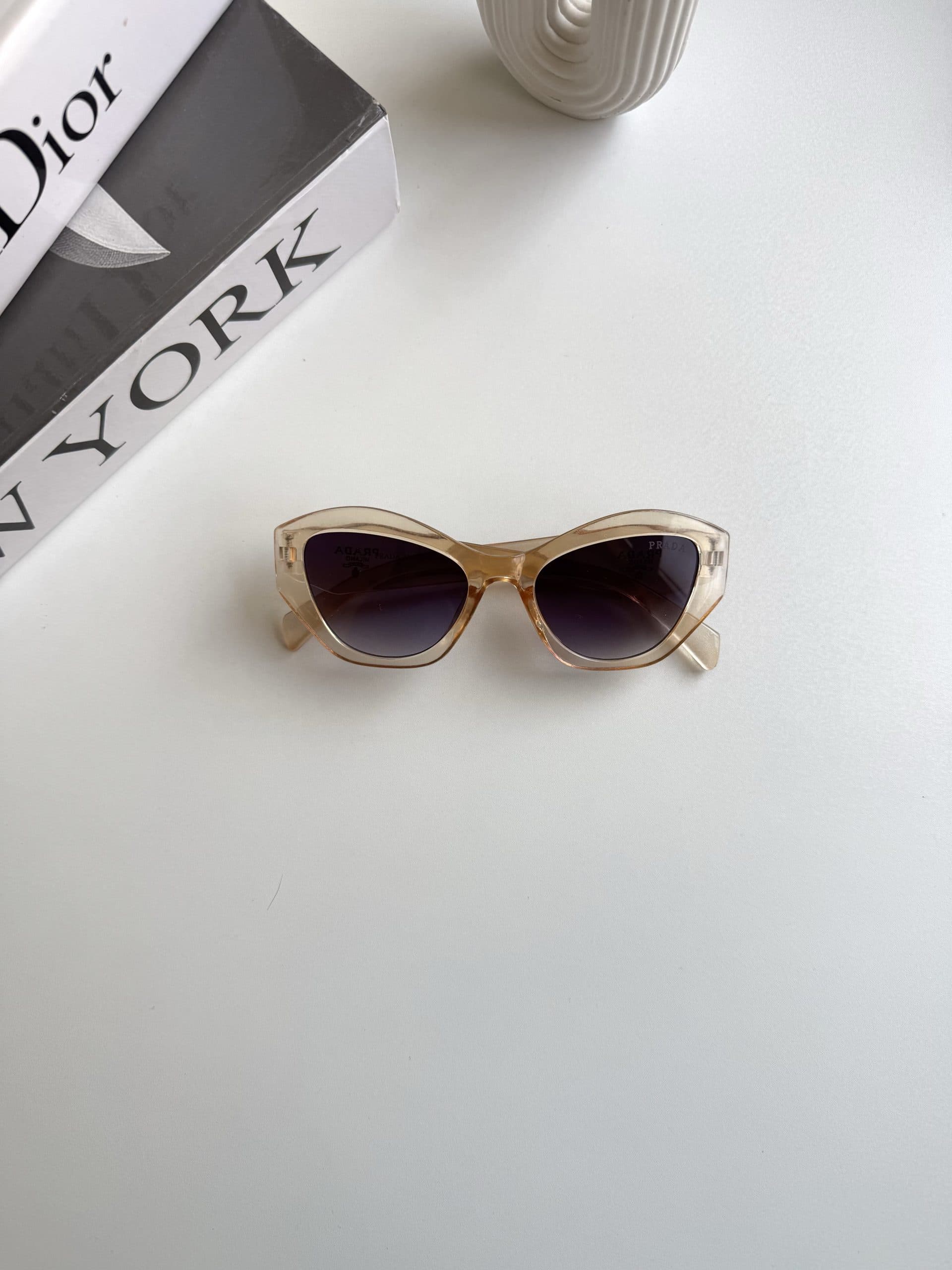 عينك آفتابي برند Dior زنانه نباتی ترند يووي 400