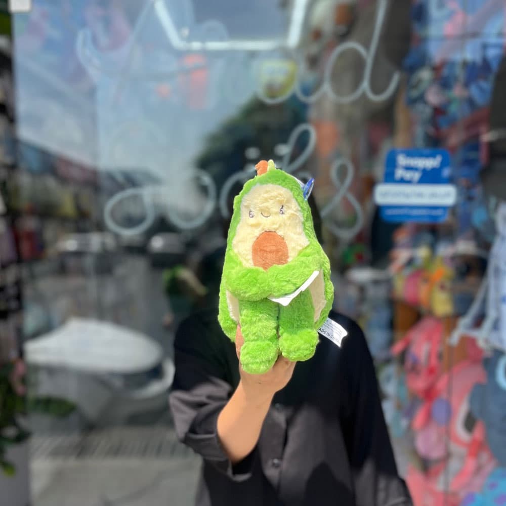 عروسک آواکادو نشسته — تصویر ۵