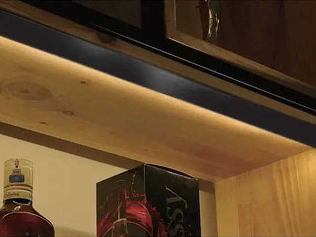 چراغ LED دکوراتیو مثلثی کنیک فانتونی