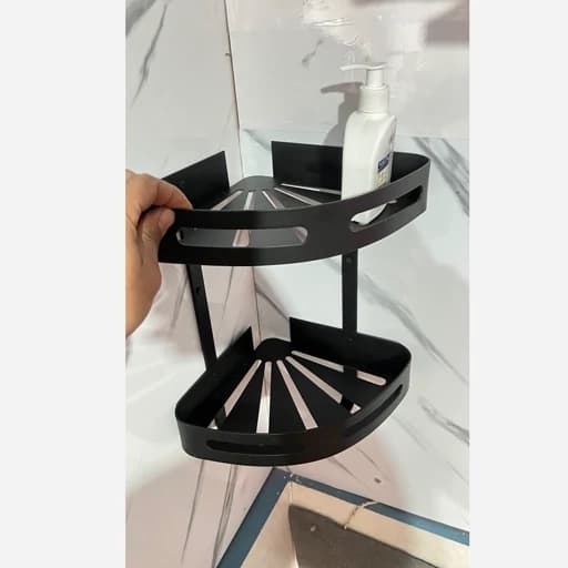 قفسه حمام مشکی دو طبقه آلومینیمی مدل کنج صفحه ای کو TBCO شلف استند سرویس بهداشتی 2 جا شامپو و صابون مبلمان فرنا مدل 1120728