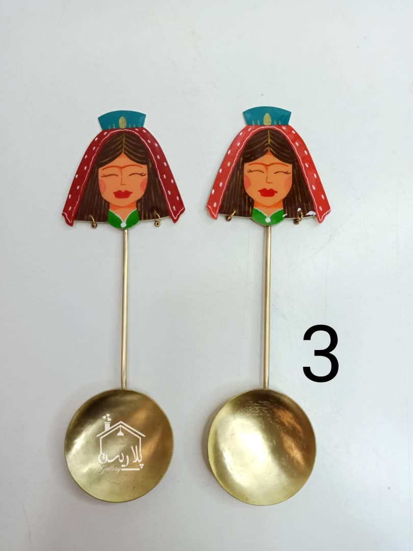 قاشق آجیل خوری برنجی با نقاشی کاردست 44015 — تصویر ۴
