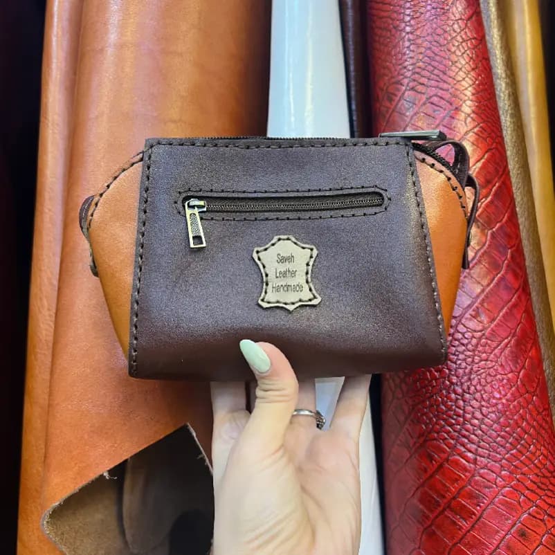 کیف دوشی کوچک و سبک چرم گاوی کد 74 — تصویر ۲