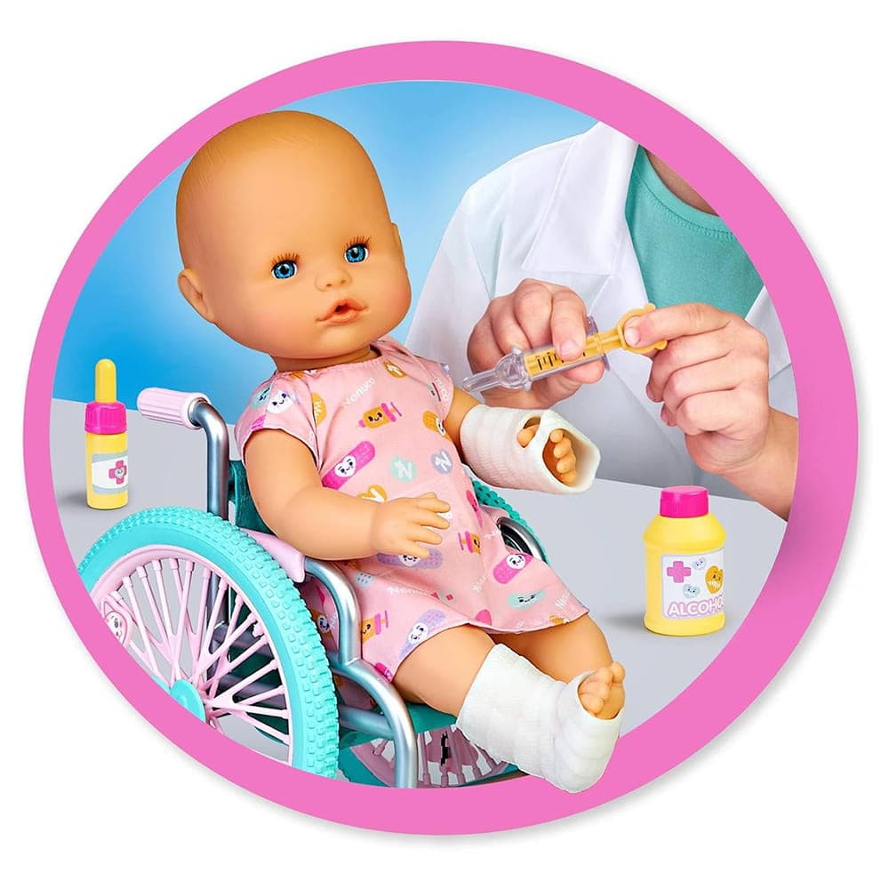 عروسک نوزادی با ویلچر برند ننکو کد:151777 NFN63000 — تصویر ۵
