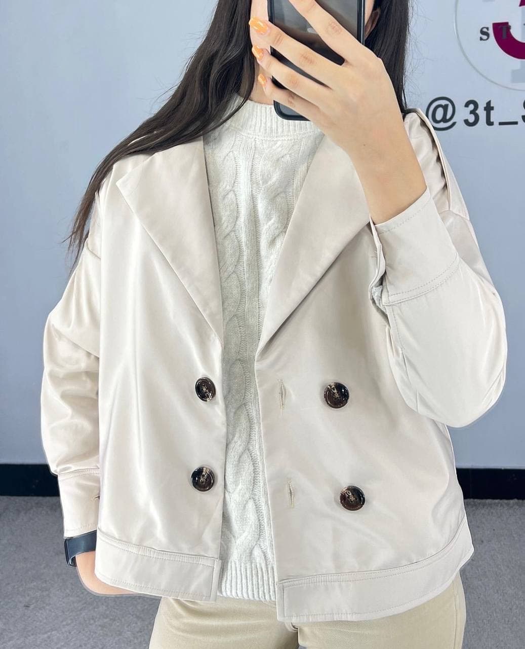 ترنچ کت بارونی پاییزه زنانه کد ۱۶۳۵ — تصویر ۴