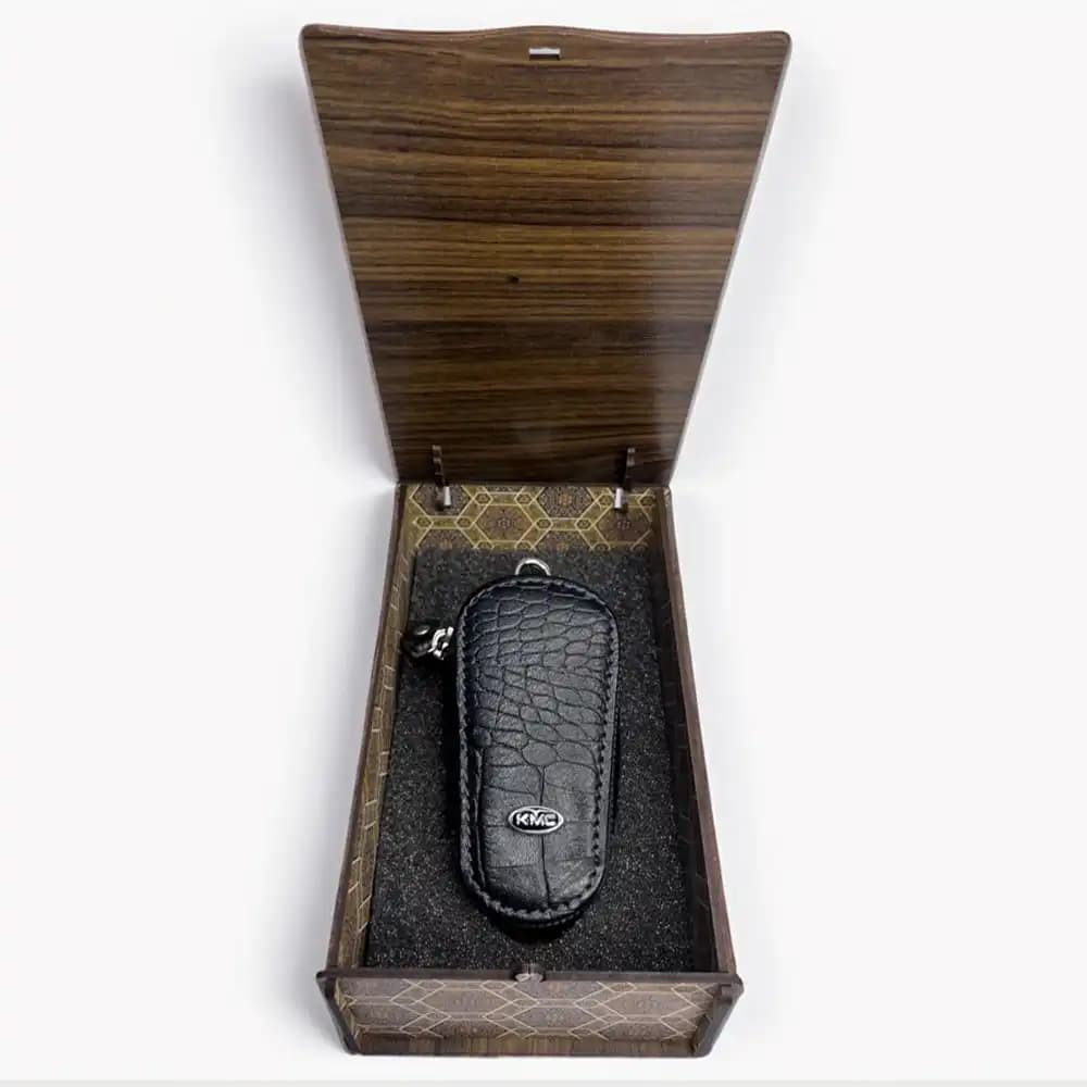 جای سوئیچ چرمی خودروی کی ام سی – KMC Key Holder