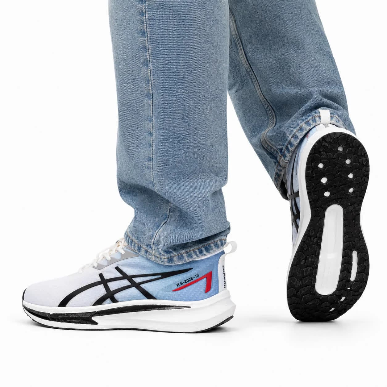 کفش کتانی مردانه زیره بست مدل رانینگ اسیکس سفید ابی Asics — تصویر ۲
