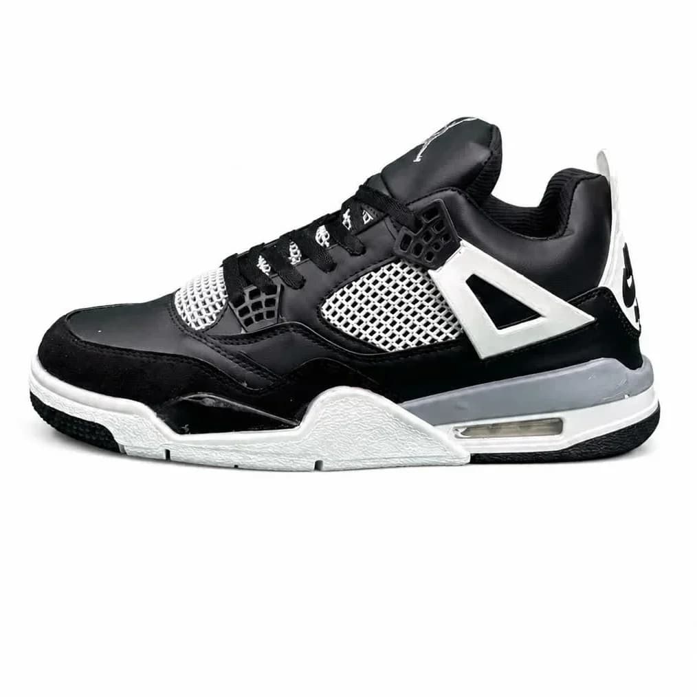 کتونی سایز بزرگ پا مردانه مدل جردن 4مشکی JORDAN 4