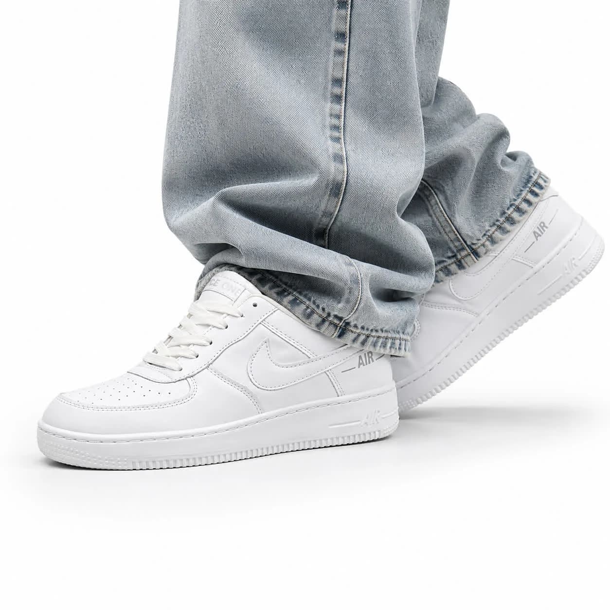 کفش کتانی مردانه زنانه و بزرگ پا مدل ایرفورس سفید Nike Air Force — تصویر ۲