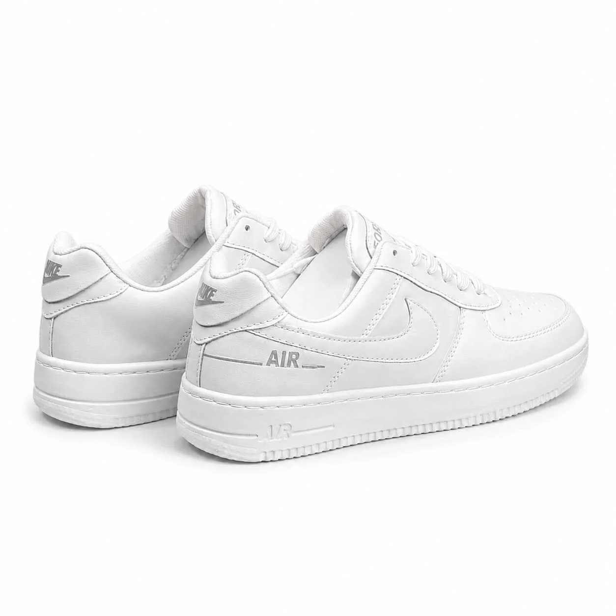 کفش کتانی مردانه زنانه و بزرگ پا مدل ایرفورس سفید Nike Air Force — تصویر ۵