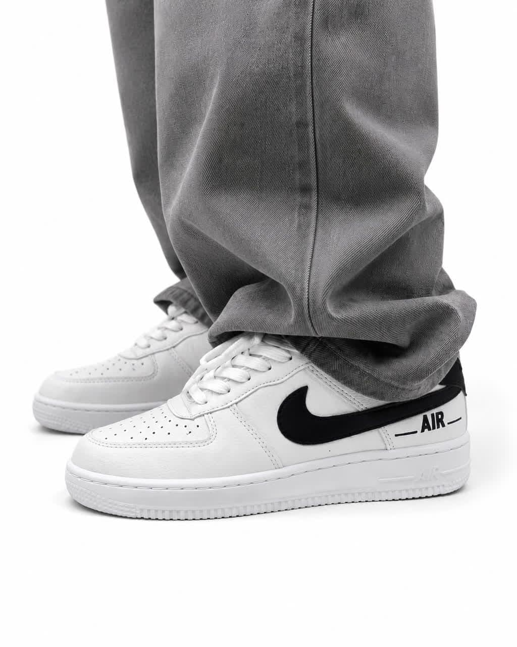 کفش کتانی مردانه زنانه و بزرگ پا مدل ایرفورس مشکی سفید Nike Air Force — تصویر ۷