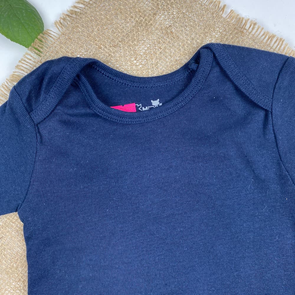بادی نوزادی آستین بلند طرح ساده یقه گرد سرمه ای رنگ – 6 تا 12 ماه — تصویر ۷