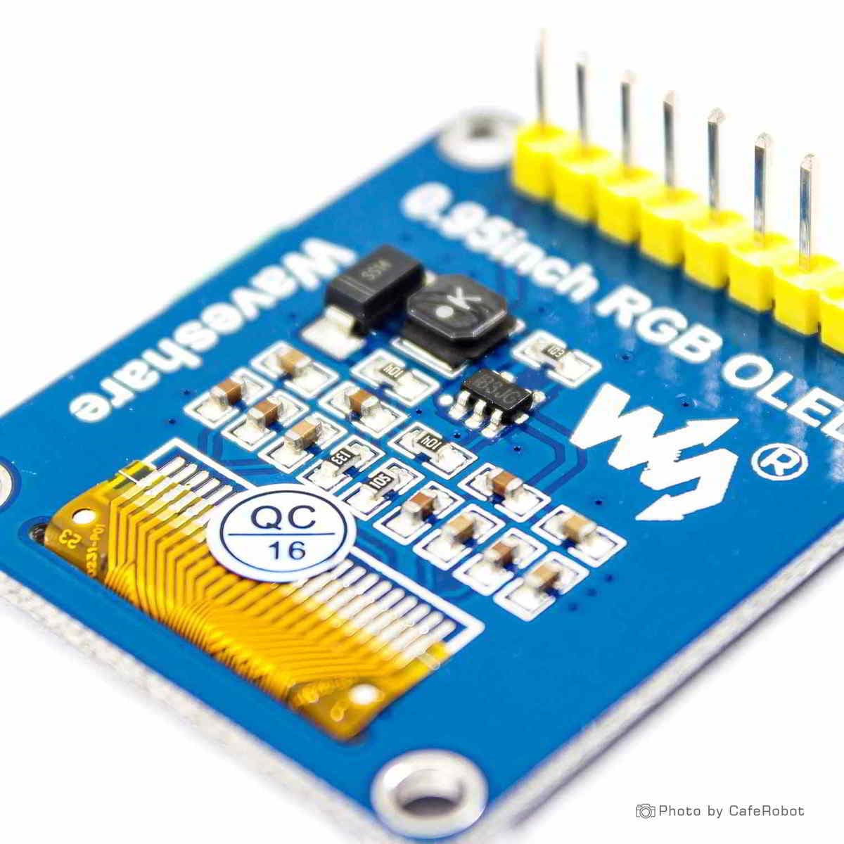 ماژول نمایشگر 0.95 اینچ OLED تمام رنگ SPI تولید Waveshare — تصویر ۳