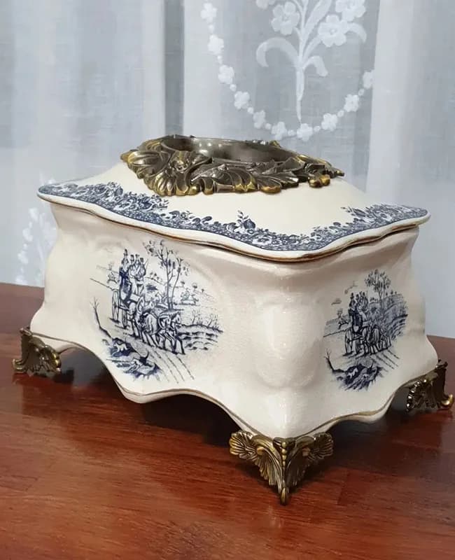 جا دستمالی دکوری برنزی کد VICTORIA_KIT_682/8