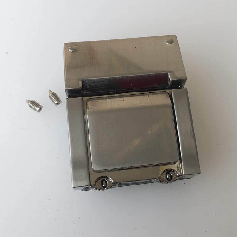 قفل مدل دو رمز دندانه فلزی طرح کشیده کد lock-p2NKL — تصویر ۳
