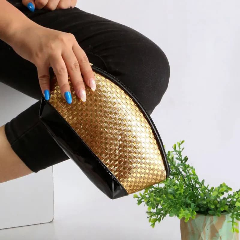 کیف آرایشی نیم گرد حصیری 21-313 — تصویر ۴