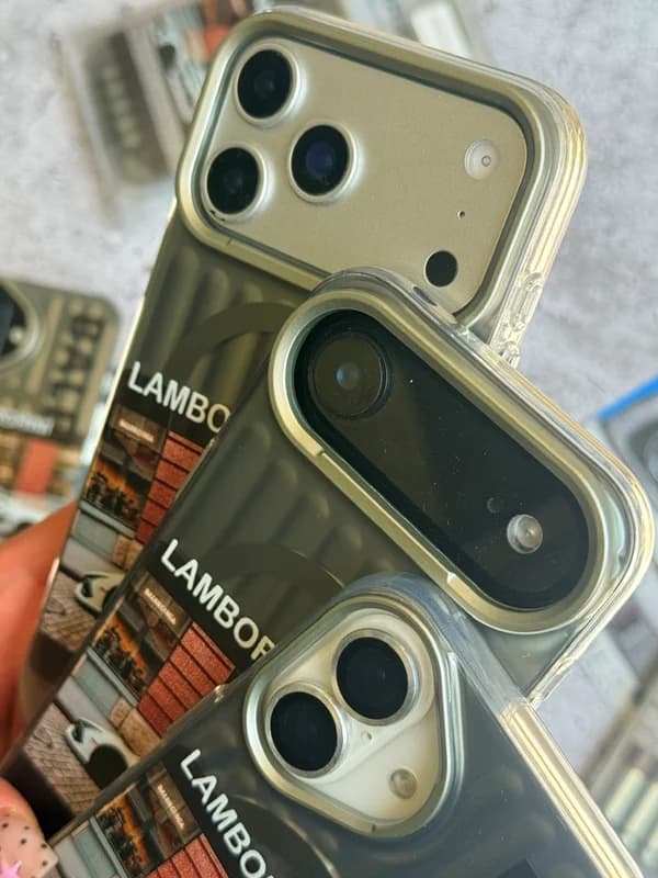قاب طرح Lamborghini گوشی آیفون 17 پرومکس — تصویر ۳