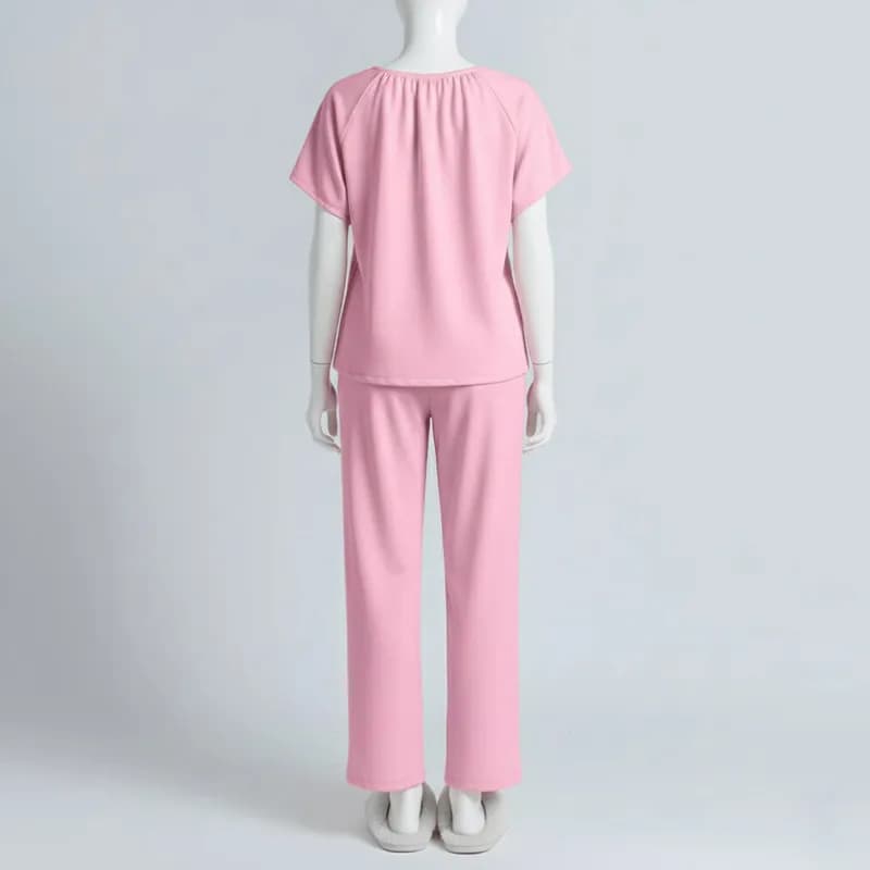 ست تیشرت آستین کوتاه و شلوار راحتی زنانه ویسکوز صورتی روشن ساده — تصویر ۲
