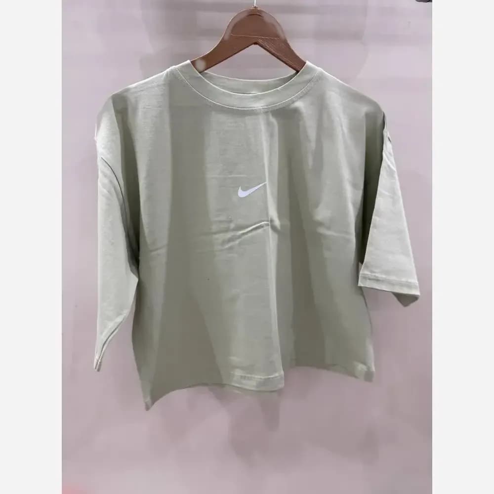 کراپ تیشرت اسپرت دخترانه آبی آسمانی طرح نایک مدل آزاد قد 48 عرض سینه 50 — تصویر ۸