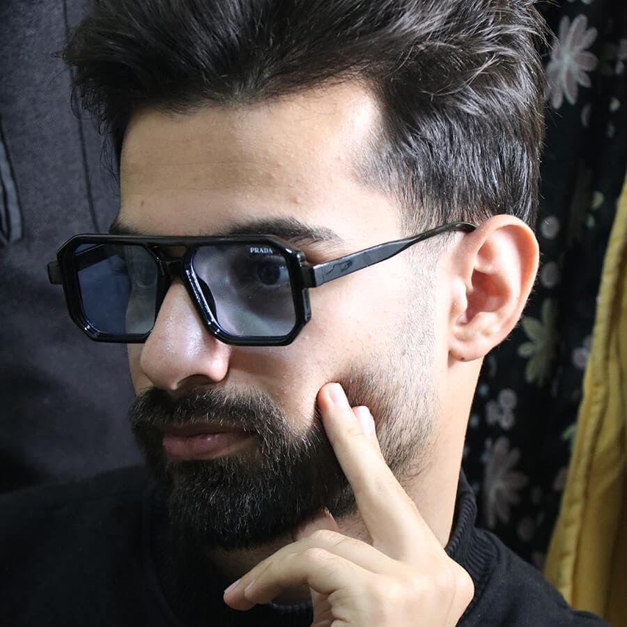 عینک برند PRADA با فریم مربعی شکل، رنگ هاوانا براق و لنز بی‌رنگ و بلوکات مدل ZN3903 — تصویر ۲