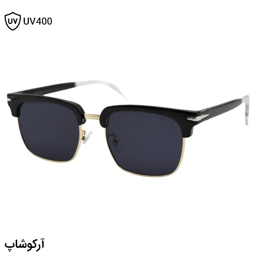 عینک آفتابی PRADA با فریم رنگ مشکی و طلایی، شکل کلاب مستر و لنز دودی تیره مدل P1680