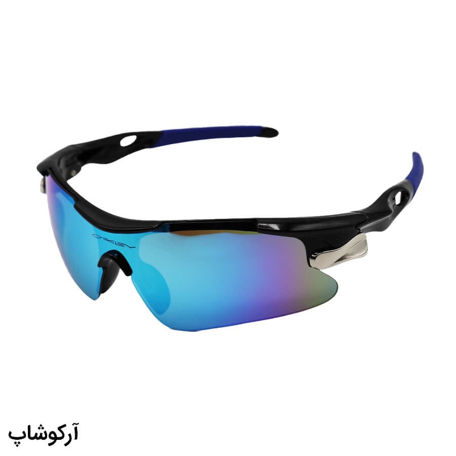 عینک ورزشی نیم فریم با فریم مشکی رنگ، لنز آینه ای ای و چند رنگ برند اوکلی مدل 806