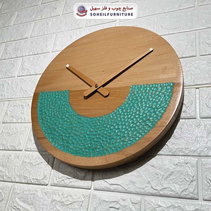 ساعت دیواری چوبی روستیک مدل چنار فیروزه ای سهیل — تصویر ۳