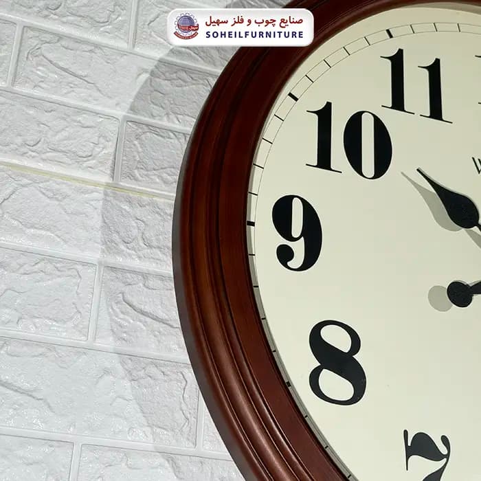ساعت دیواری چوبی پاندول دار مدل والتر Walther 7042 — تصویر ۶