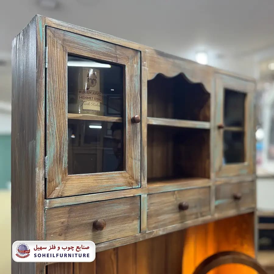 کافی بار مینیمال تمام چوب پتینه کاری سهیل — تصویر ۴