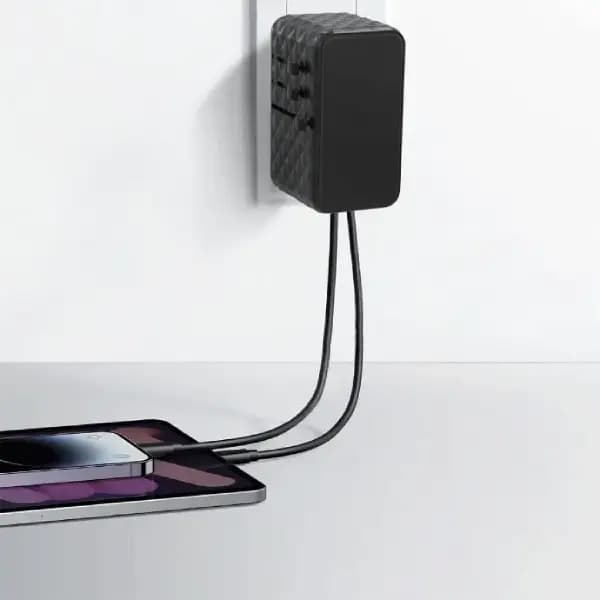 شارژر ۱۰۰ وات ۴ پورت یونیورسال پاورولوژی مدل Powerology 4-Port Universal GaN Super Charger 100W — تصویر ۳