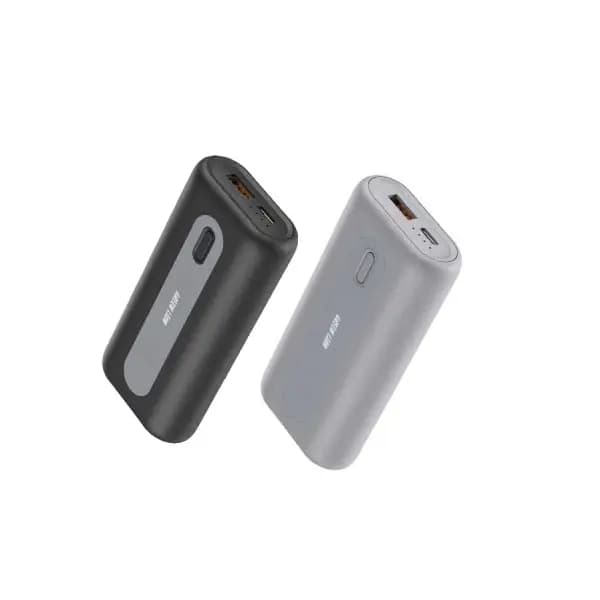 پاوربانک 10000 هزار ۲ در ۱ و شارژر بیسیم ساعت گرین لاین مدل Green Lion 2 in 1 Power Bank 10000mAh with Wireless Watch Charger 2.5W — تصویر ۳