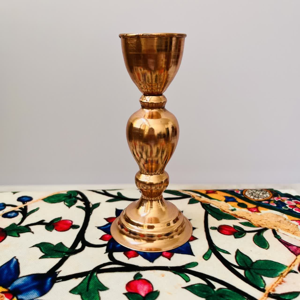 شمعدان پایه بلند مسی مدل مروارید کد ZH373 — تصویر ۵