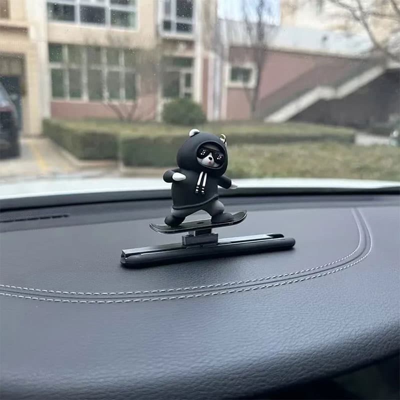 اکسسوری داشبورد خودرو طرح خرس اسکیتی کد 2036 — تصویر ۲