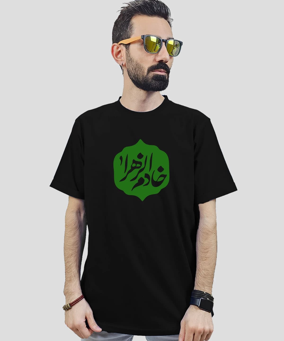 تیشرت مردانه و زنانه مذهبی طرح خادم الزهرا کد 565 — تصویر ۳