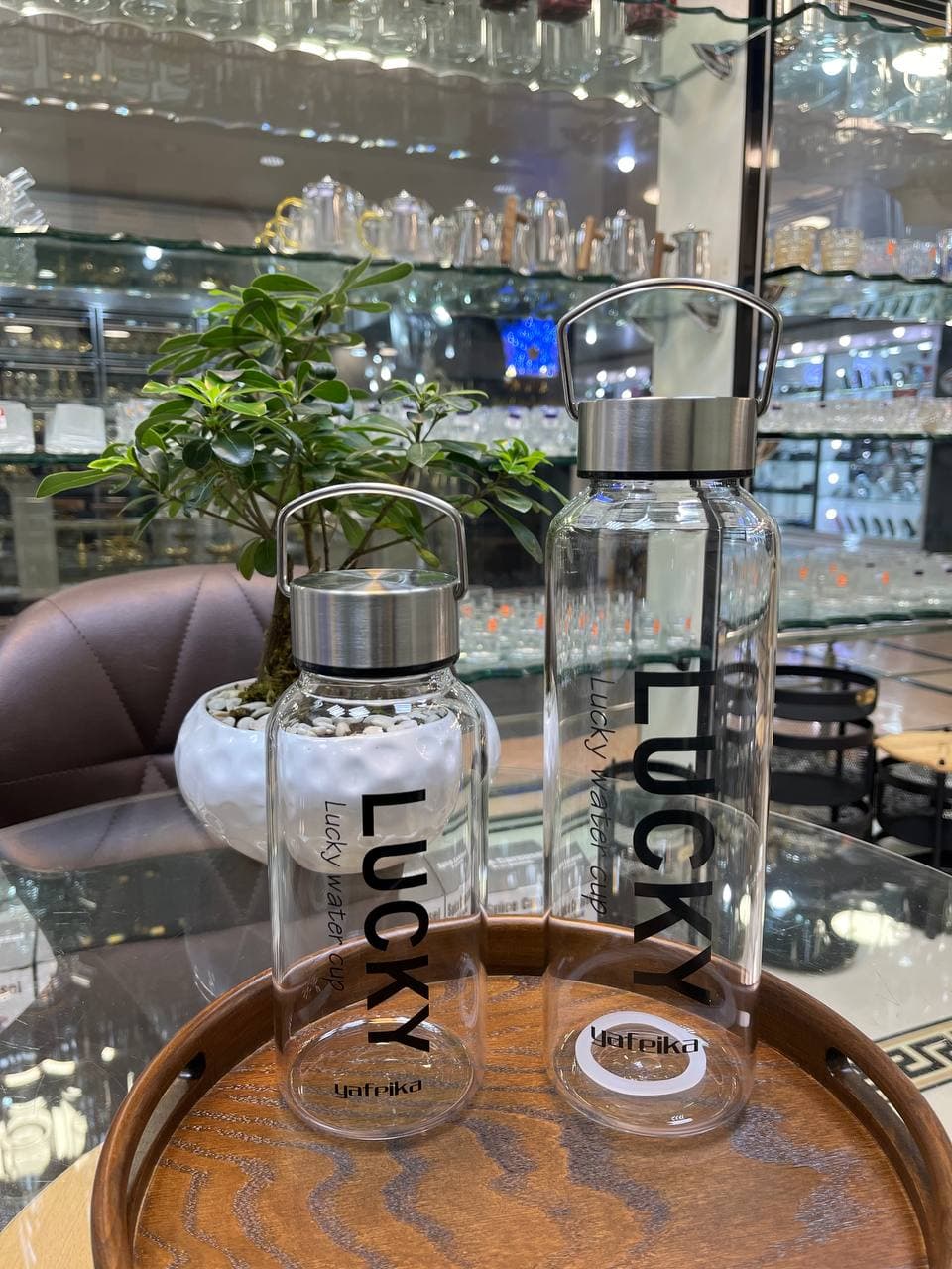 بطری آب درب استيل دسته دار