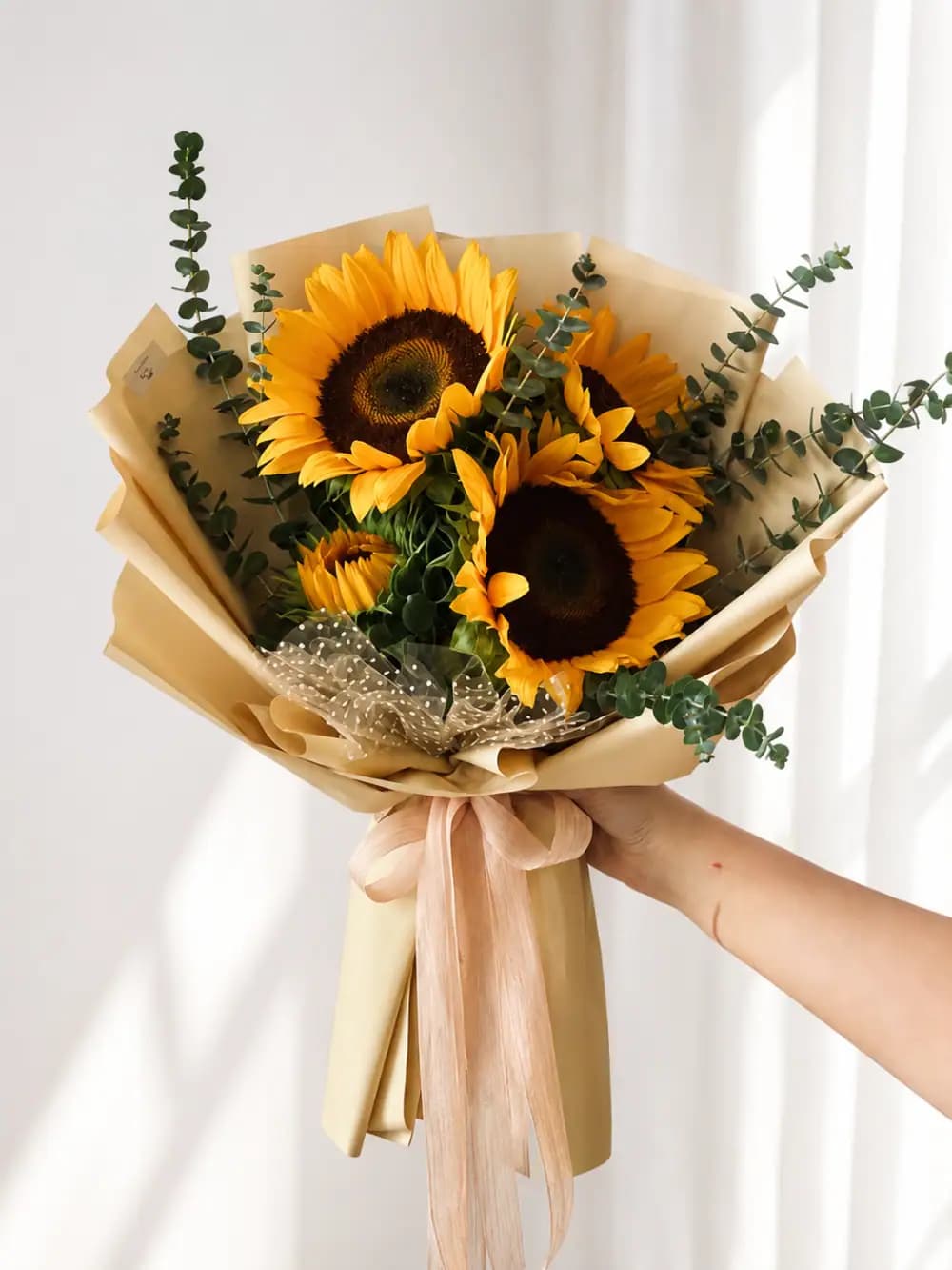 دسته گل جیحو کد 10055 – بلورا