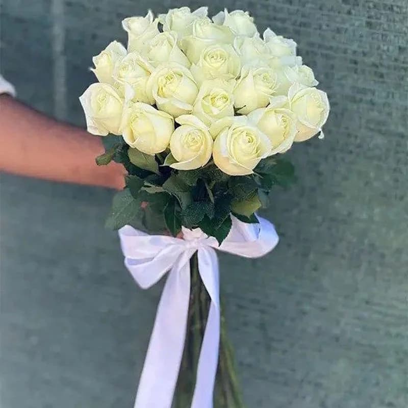دسته گل رز سفید – آژار گل