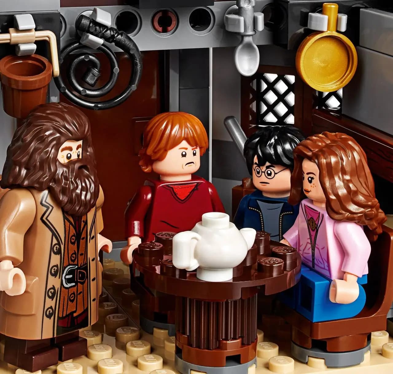 لگو قلعه هدویگ هاگوارتز مدل Harry Potter کد 19033 — تصویر ۶