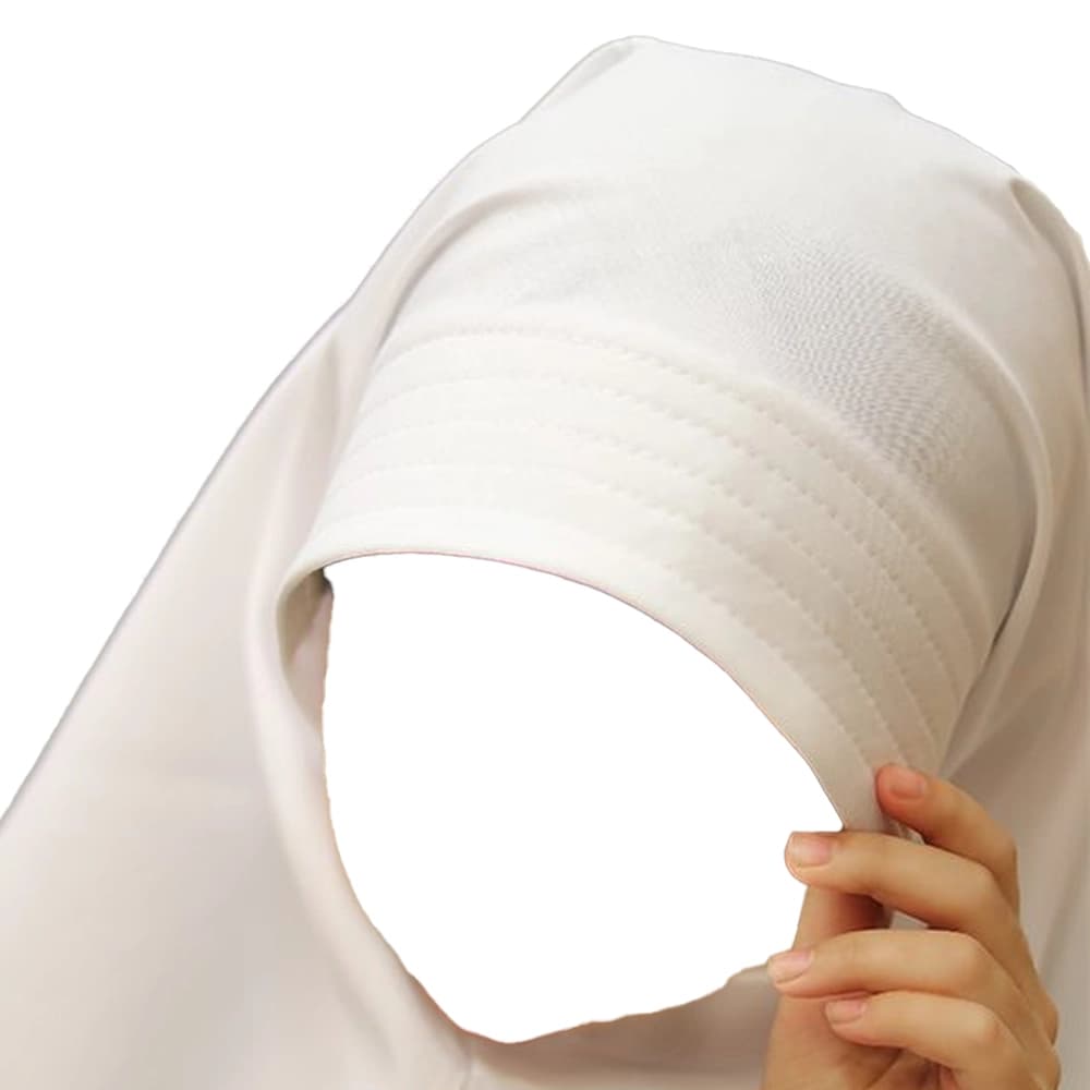مقنعه ابر دوزی 75 تترون رنگ سفید کد 1525 — تصویر ۳