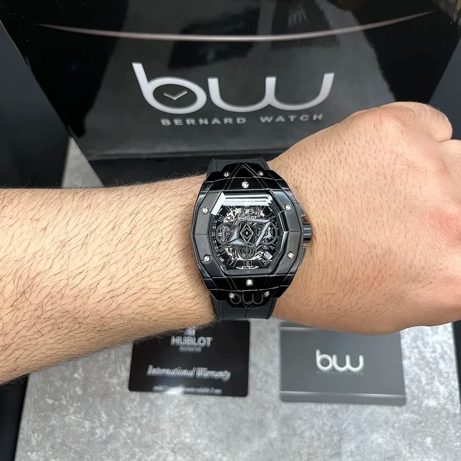 ساعت مچی هابلوت مردانه مدل Spirit of Big Bang Sang Bleu All Black — تصویر ۳