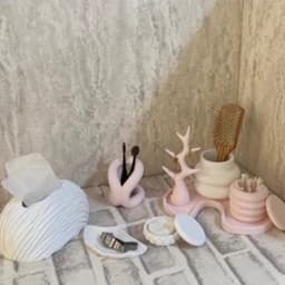 نظم دهنده ی لوازم آرایش ست 8تیکه همراه با جای دستمال — تصویر ۲