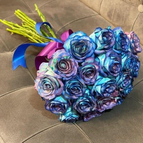 از کجا می‌توانم باکس گل رز زرد برای مراسم‌های عاشقانه خریداری کنم؟