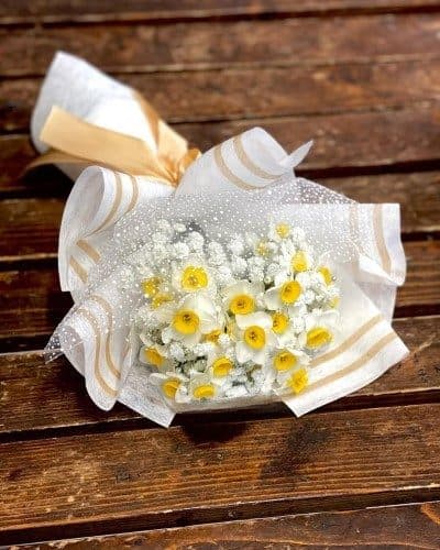 بهترین گل‌فروشی‌های اینترنتی برای خرید گل نرگس به صورت آنلاین کدامند؟