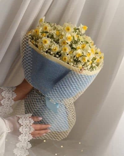 از کجا می‌توانم گل نرگس برای سبد گل آنلاین در کرج خریداری کنم؟