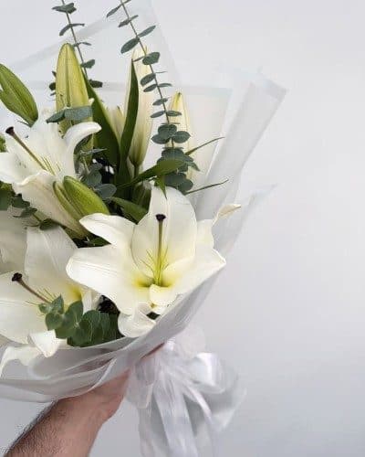 آیا گل لیلیوم و اورینتال برای مراسم تولد خانم‌ها مناسب است؟