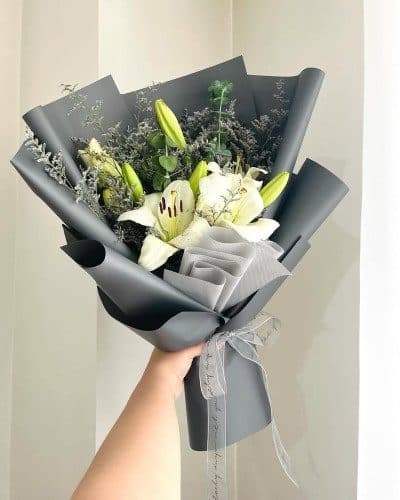آیا گل لیلیوم و اورینتال برای گل روز مرد مناسب است؟