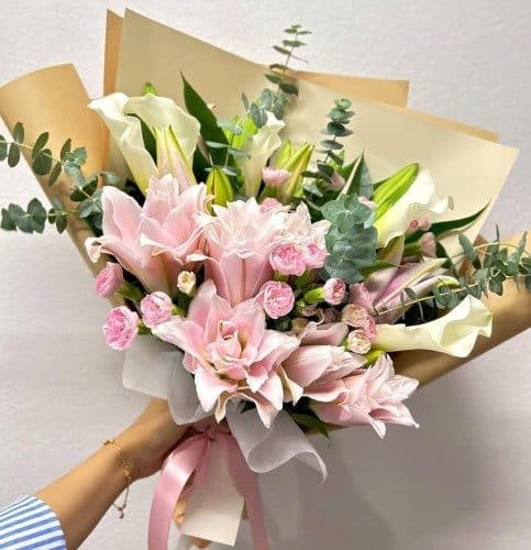 چطور گل لیلیوم و اورینتال را برای گل تولد خریداری کنم؟